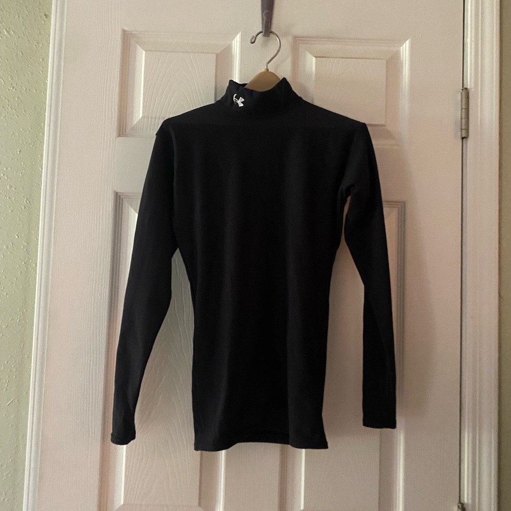 Under Armor Black Long Sleeve Turtleneck Top